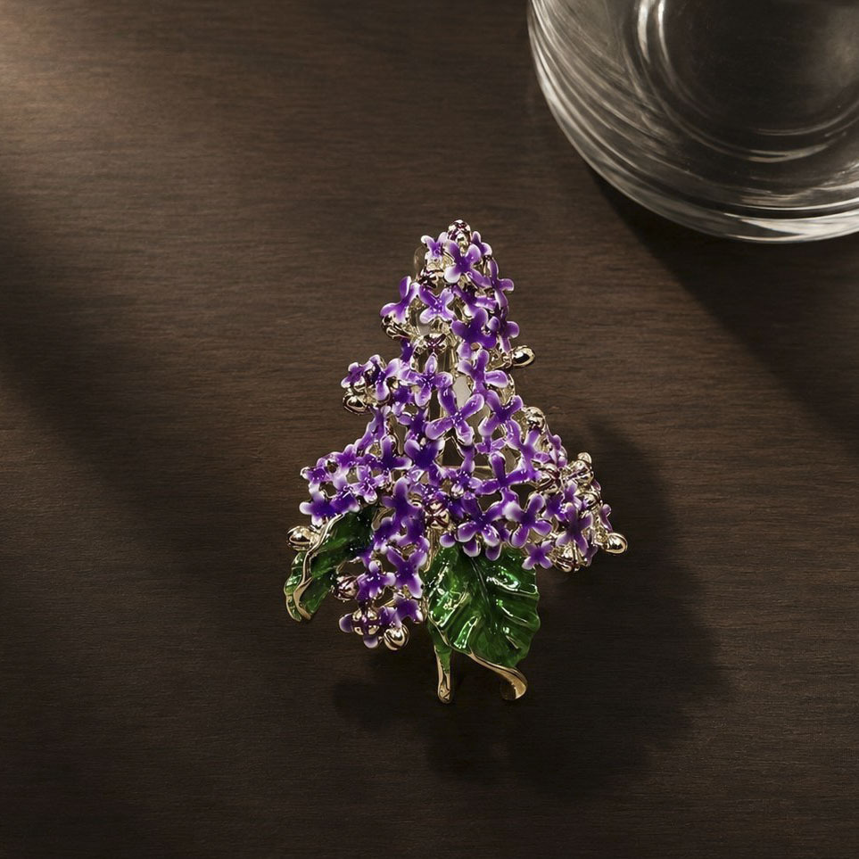 Purple Lilac Flower Brooch, High-End Feminine Enamel Corsage, Niche High-End Anti-Exposure Pin Accessories