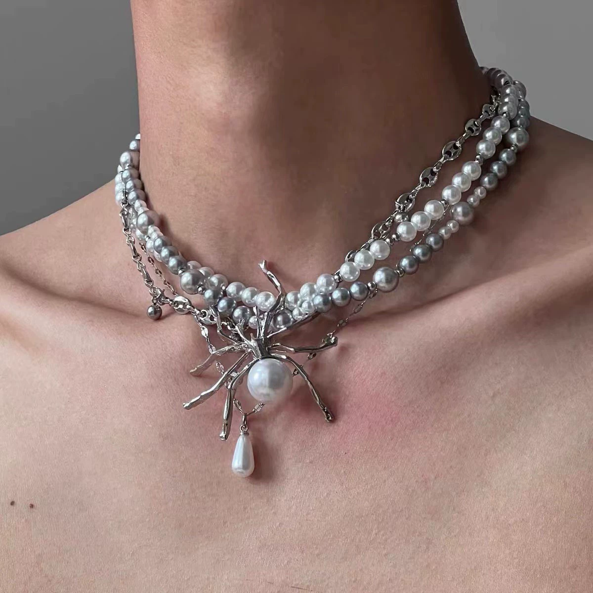 Перстень из жемчага, цепочка для ключей, чокер, панк-стиль