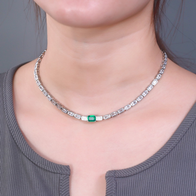Diseño transfronterizo dedicado a la industria pesada para cultivar el collar de esmeraldas S925 plata con incrustaciones de diamantes cuadrados cadena de clavícula del tesoro estilo europeo y americano