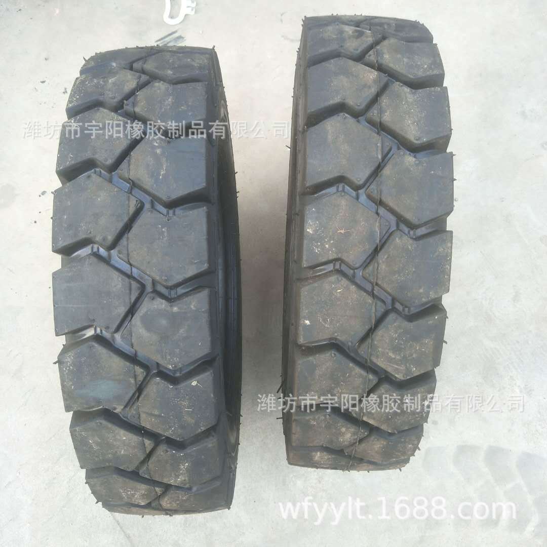 7.00-12  700-12  3吨 5吨叉车轮胎 现货