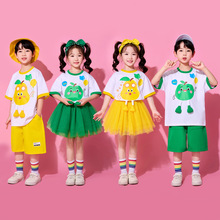 ��һ��ͯ�ݳ����׃��@ˮ���赸��С�W���F�w�ϳ����ݷ��b��Ů��ͨ