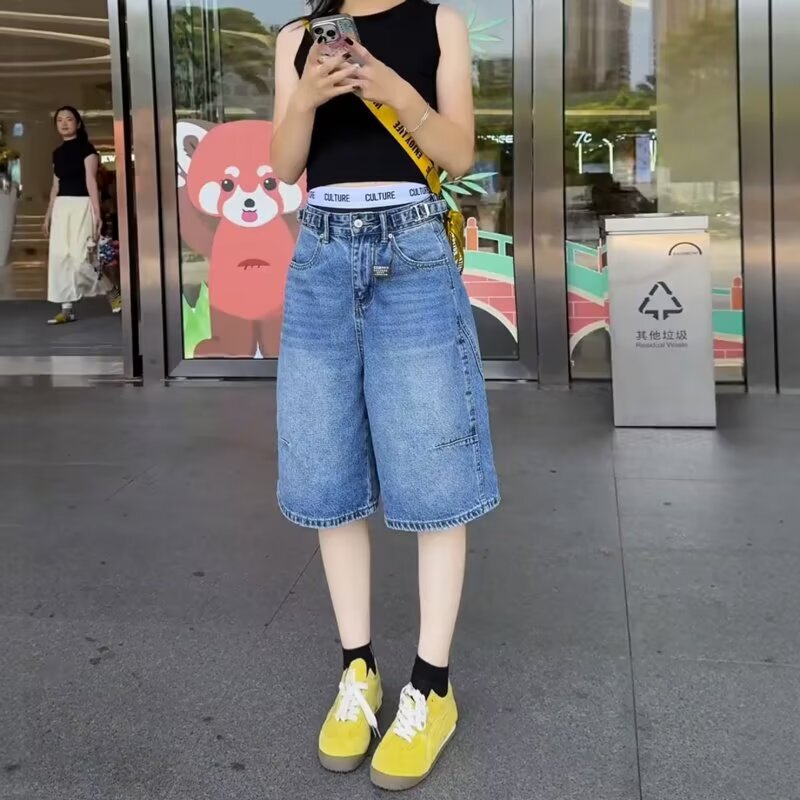 American-Style Blue Denim Shorts for Women, New Summer Style, Large Size, Loose Fit, Hip-Covering, Straight-Leg, Pear-Shaped, Wide-Leg, Knee-Length Shorts American-Style Blue Denim Shorts for Women, New Summer Style, Large Size, Loose Fit, Hip-Covering, Straight-Leg, Pear-Shaped, Wide-Leg, Knee-Length Shorts