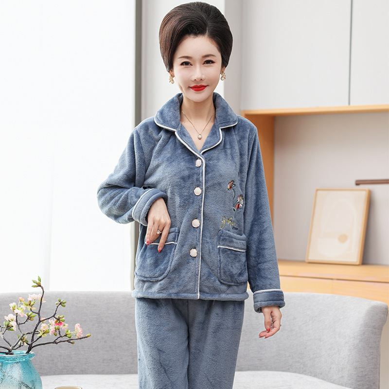 Autumn and Winter coral fleece mom pajamas female middle-aged and elderly thickened flannel elderly middle-aged women warm suit Autumn and Winter coral fleece mom pajamas female middle-aged and elderly thickened flannel elderly middle-aged women warm suit