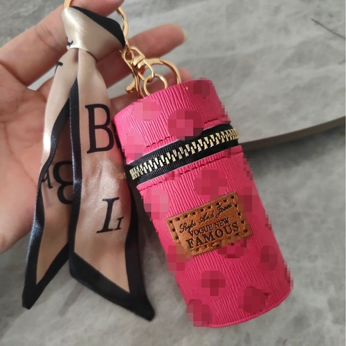 2024 Fashionable and Versatile High-Quality Portable Fashion Red Mouth Wallet Convenient Mini Scarf Elderflower Pendant