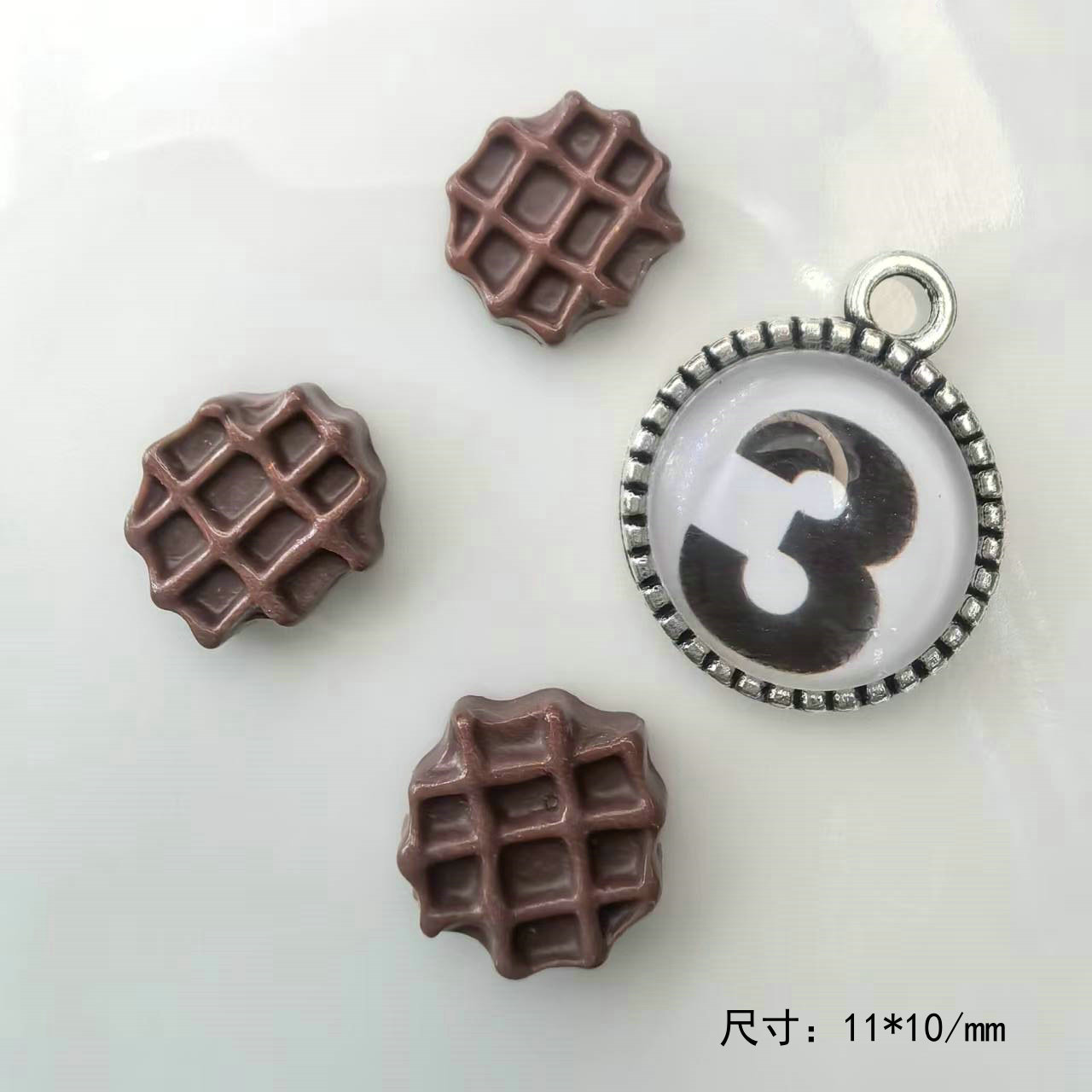 仿真曲奇网红卡通美甲饰品迷你华夫饼微缩跨境新品奶酪奶油胶材料