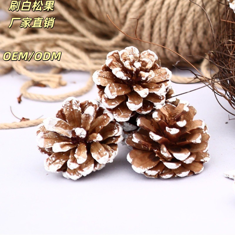 圣诞节刷白松果圣诞树装饰派对用品挂件圣诞花环diy材料工厂直销