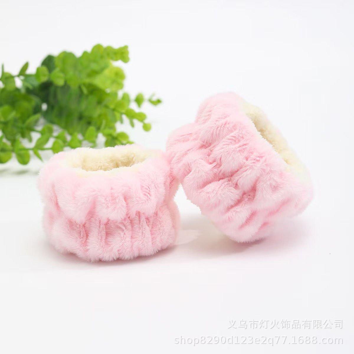 Otoño e invierno lindo oso lavado de cara con banda para el cabello, terciopelo de conejo de jade, banda para el cabello de dibujos animados tridimensional a juego, maquillaje, mascarilla facial, accesorios para el cabello