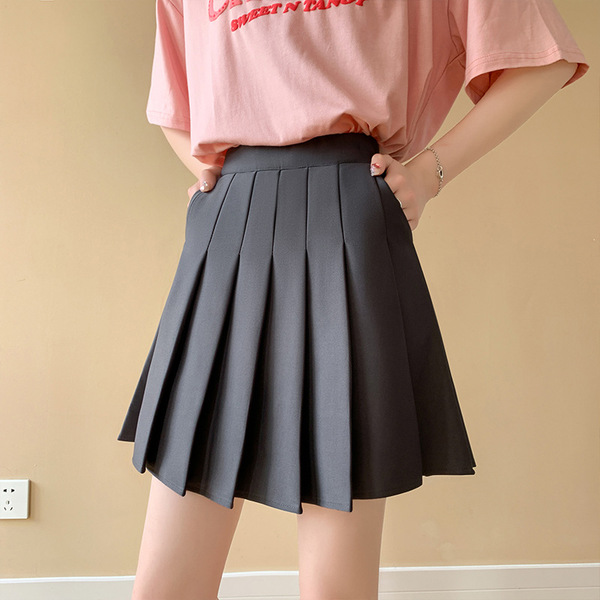 Pleated skirt