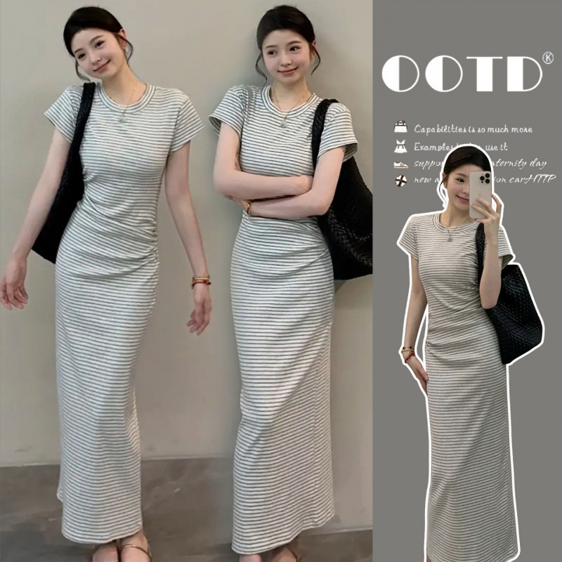 2026 Summer New Style Maternity Round Neck Classic Striped Fashion Long Casual Dress That Flatters the Figure and Has Pleats