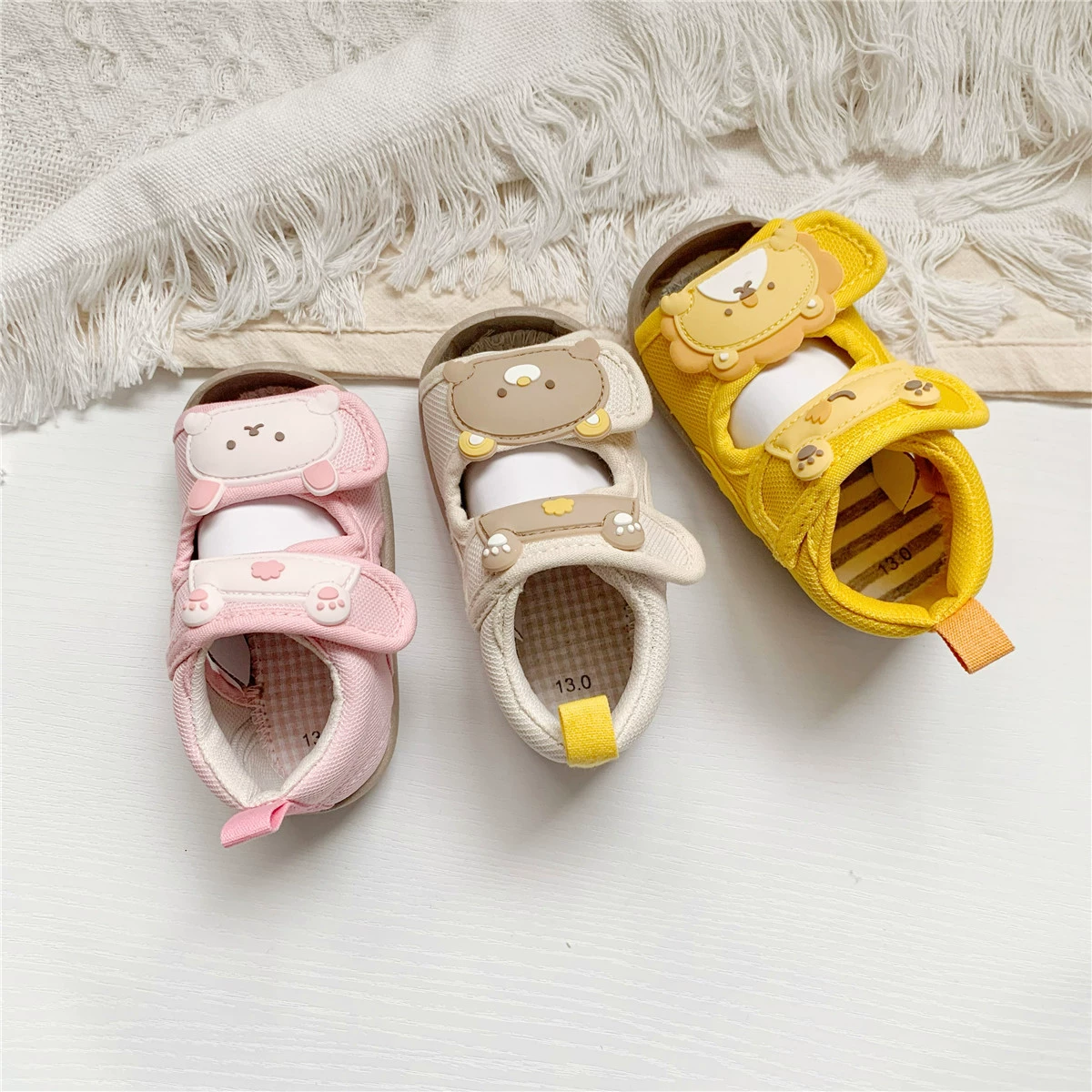 Однодневные детские сандалии с мягким дном милые летние детские кроссовки