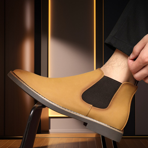 Men's Large US Size Fall/Winter Suede Martin Boots with Sharp Toe, British Style, Trendy and Versatile Chelsea Boots