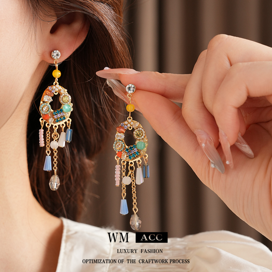 Pendientes de perlas de cristal con flecos de colores con diamantes Pendientes de estilo étnico bohemio Pendientes de nicho de lujo ligero y de alta gama image 3
