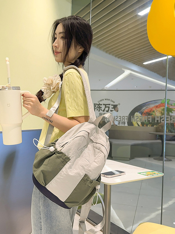 韓国系の新型の衝突色のかわいいリュックサックの女性は簡単に旅行のリュックサックの中学生の小学生のカバンをつなぎ合わせます。|undefined