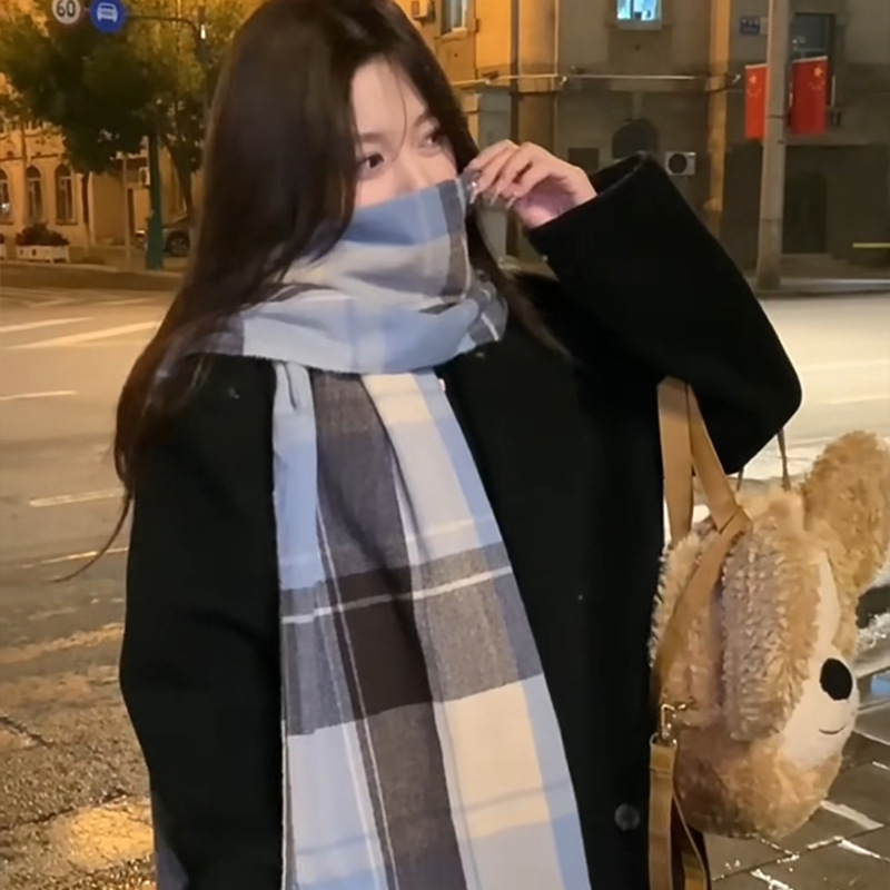 클래식 블루 체크 무늬