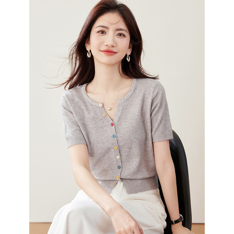 2025 無地外国風年齢軽減カラーボタンニットトップ女性の新しいファッション気質痩身春と夏の半袖カーディガン|undefined
