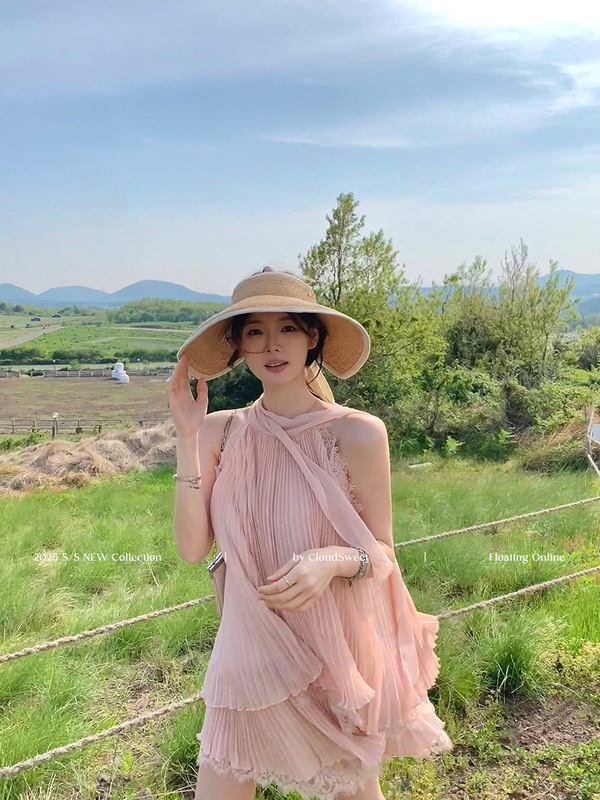 CloudSweet白云甜恋夏风情蕾丝挂脖无袖上衣女夏季雪纺套装两件套|undefined