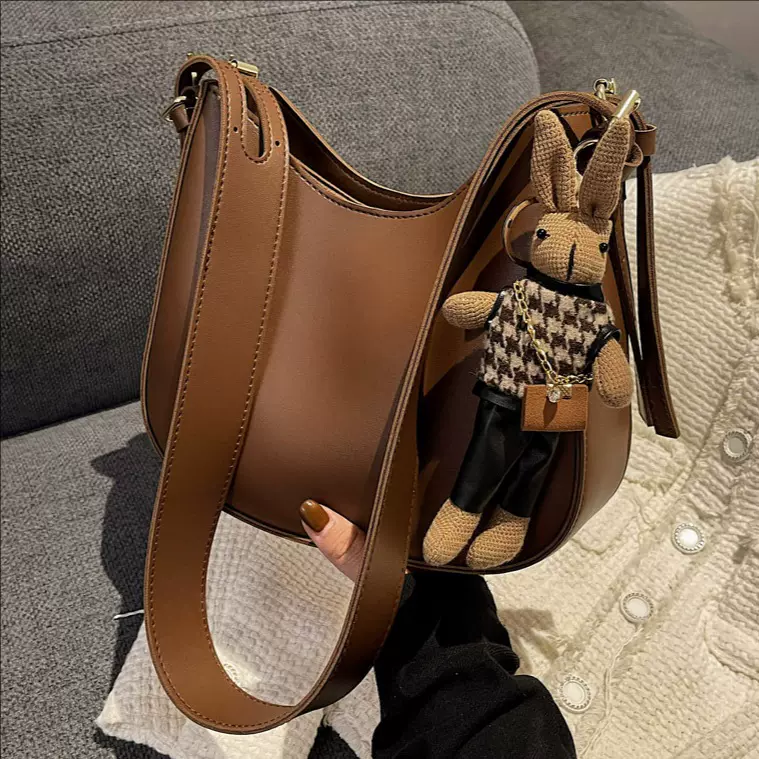 简约小包复古斜挎包包女2025新款时尚单肩包大容量质感休闲托特包