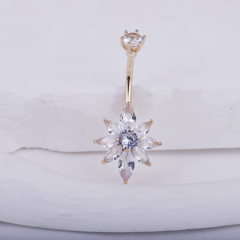 Elegant Zircon Flower Ring For Women In Titanium Steel Fashion_voghion.com