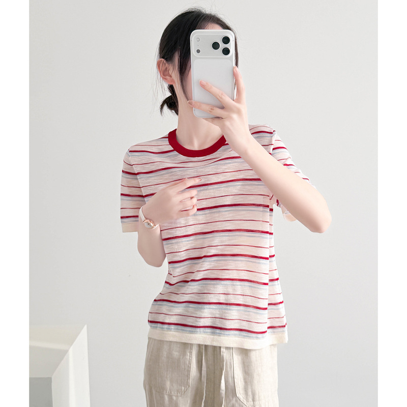 Colorful Striped Color-Blocked Round-Neck Knit Top for Women, Summer Thin Breathable Short-Sleeve T-Shirt, Loose Fit, Regular Shoulder Short-Sleeve Top Colorful Striped Color-Blocked Round-Neck Knit Top for Women, Summer Thin Breathable Short-Sleeve T-Shirt, Loose Fit, Regular Shoulder Short-Sleeve Top