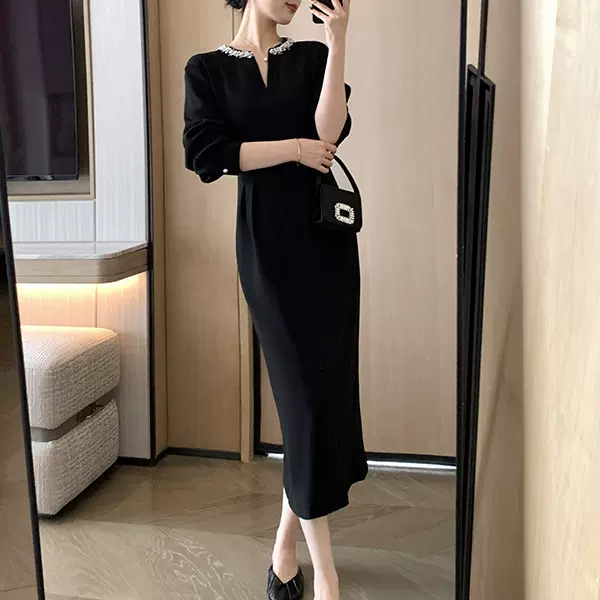 预售黑色连衣裙女2025春新款法式收腰显瘦赫本风长裙子