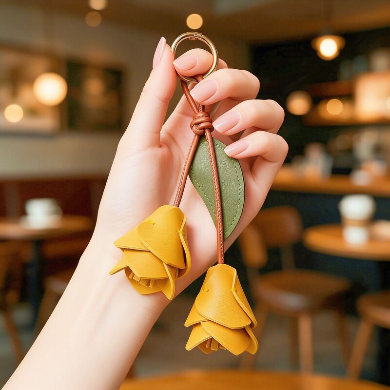 Cross-Border Hot-Selling Handmade Leather Tulip High-End Flower Bag Pendant Ins Car Keychain Ornament Gift