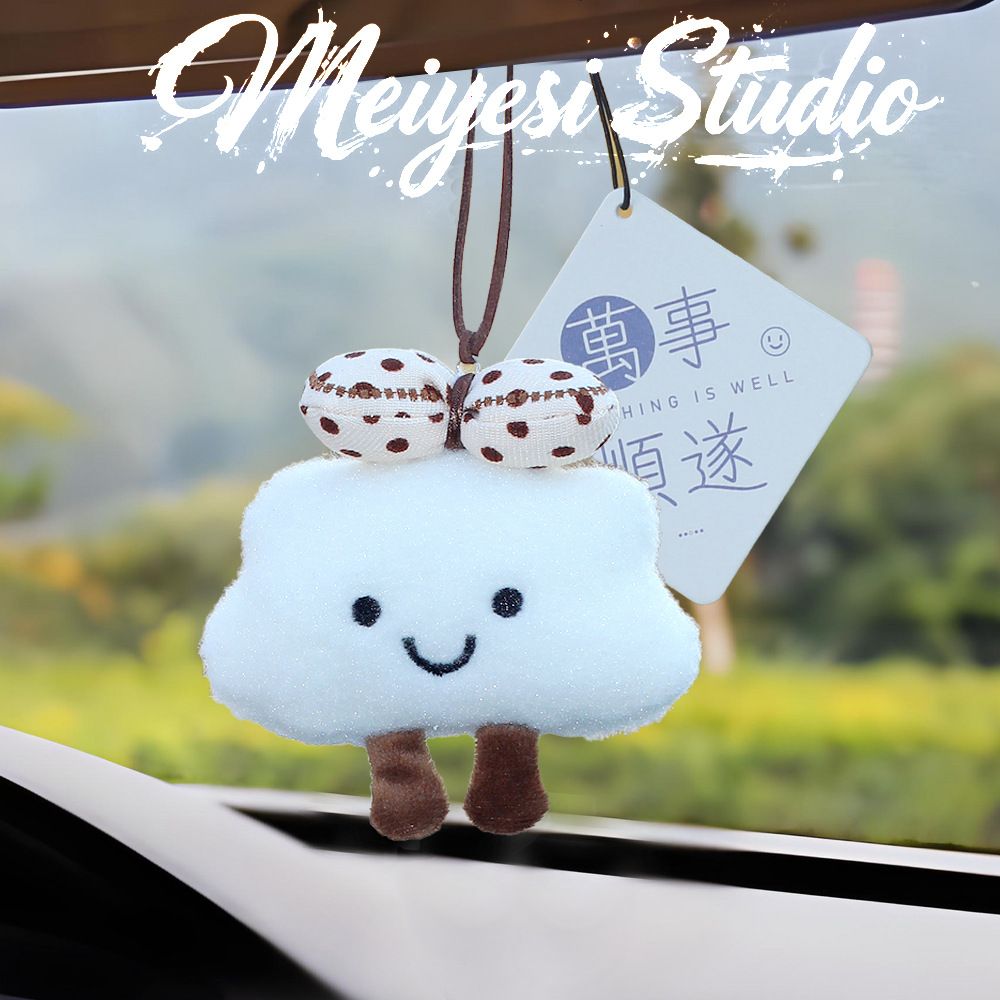 Cute colgante de automóvil de nubes 2025 nueva decoración interior creativa de automóviles perfumado colgante de espejo retrovisor