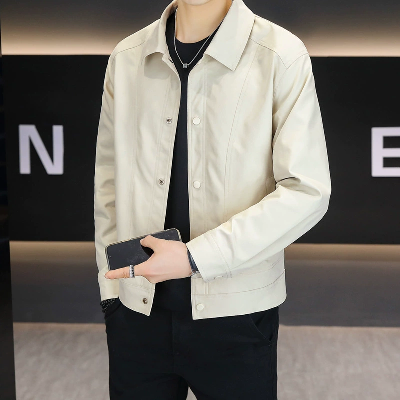 Новая живая мужская спортивная куртка в прямом эфире