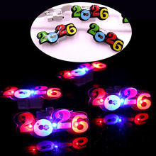 3138 LED2026数字闪光胸针 发光2026数字胸针胸牌 新年发光产品