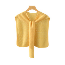 100纯羊毛搭肩小披肩秋冬外搭新款针织护肩围巾女镂空装饰披肩