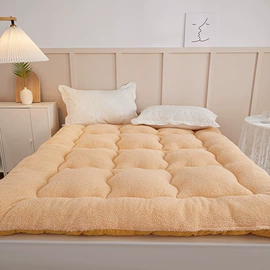 蚕丝被;纤维被;羽绒被