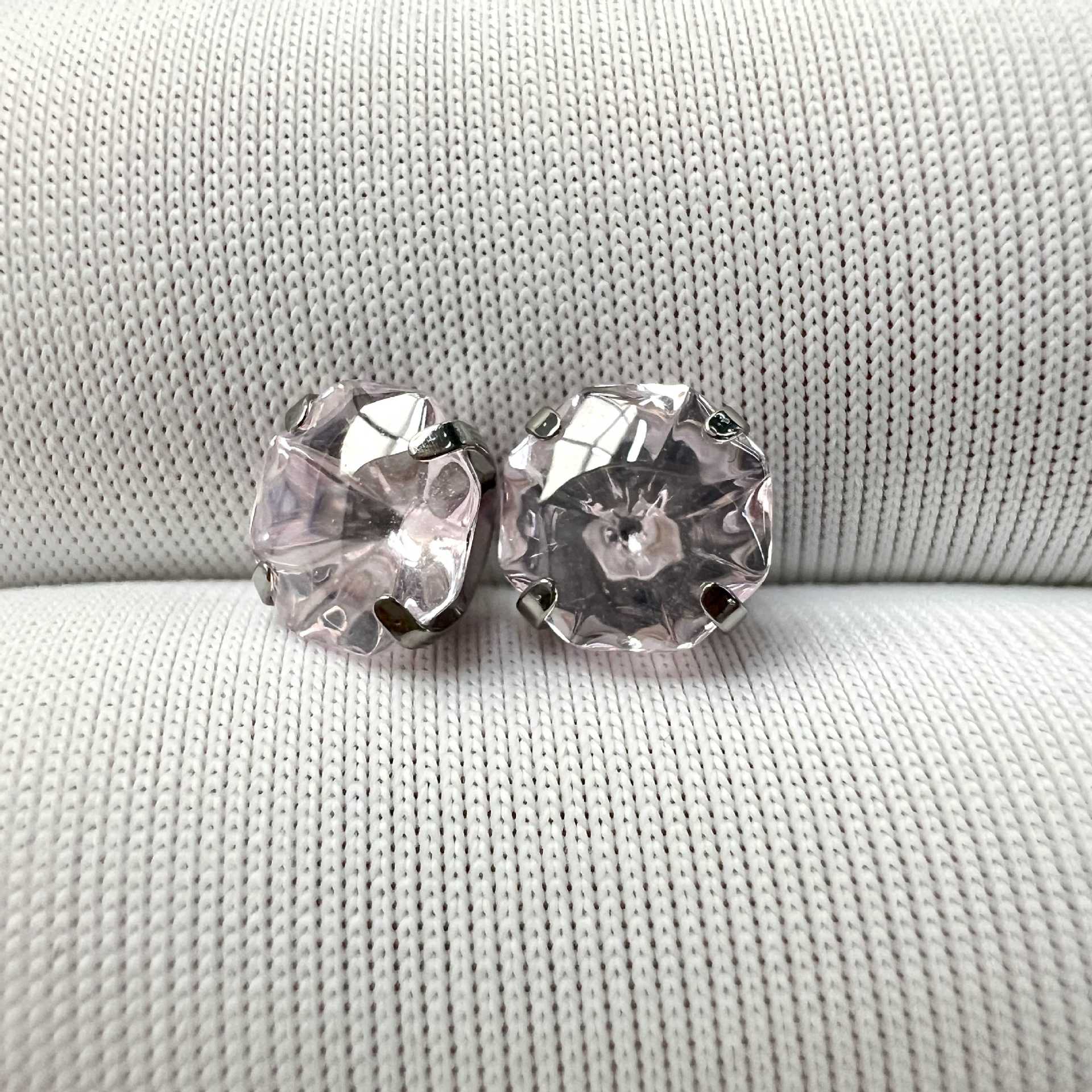 F136 Titanium Alloy Octagonal Jellyfish-Cut Zircon Earrings, G23 Titanium Ear Cartilage Studs, Claw Zircon Body Piercing Jewelry detail image 7