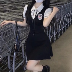 プラスサイズの女性の夏のカレッジスタイルのコントラストカラーの偽ツーピースポロカラードレスファットmmウエスト痩身Aラインスカート