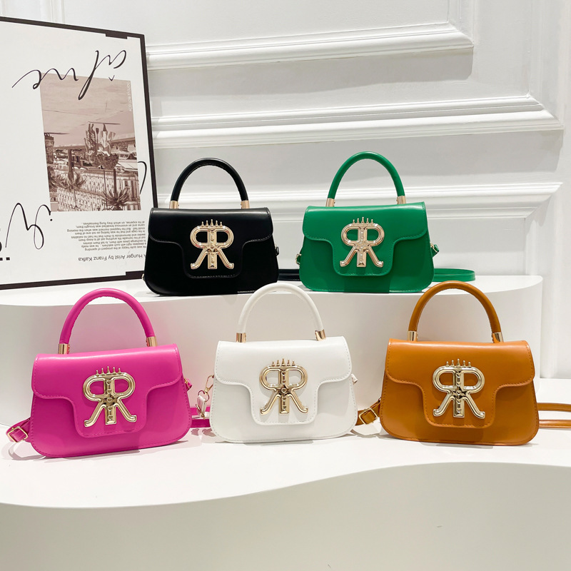 Bolso cuadrado pequeño portátil ins personalizado bolso bandolera de moda de estilo occidental casual 2024 otoño e invierno nuevo bolso de hombro de moda