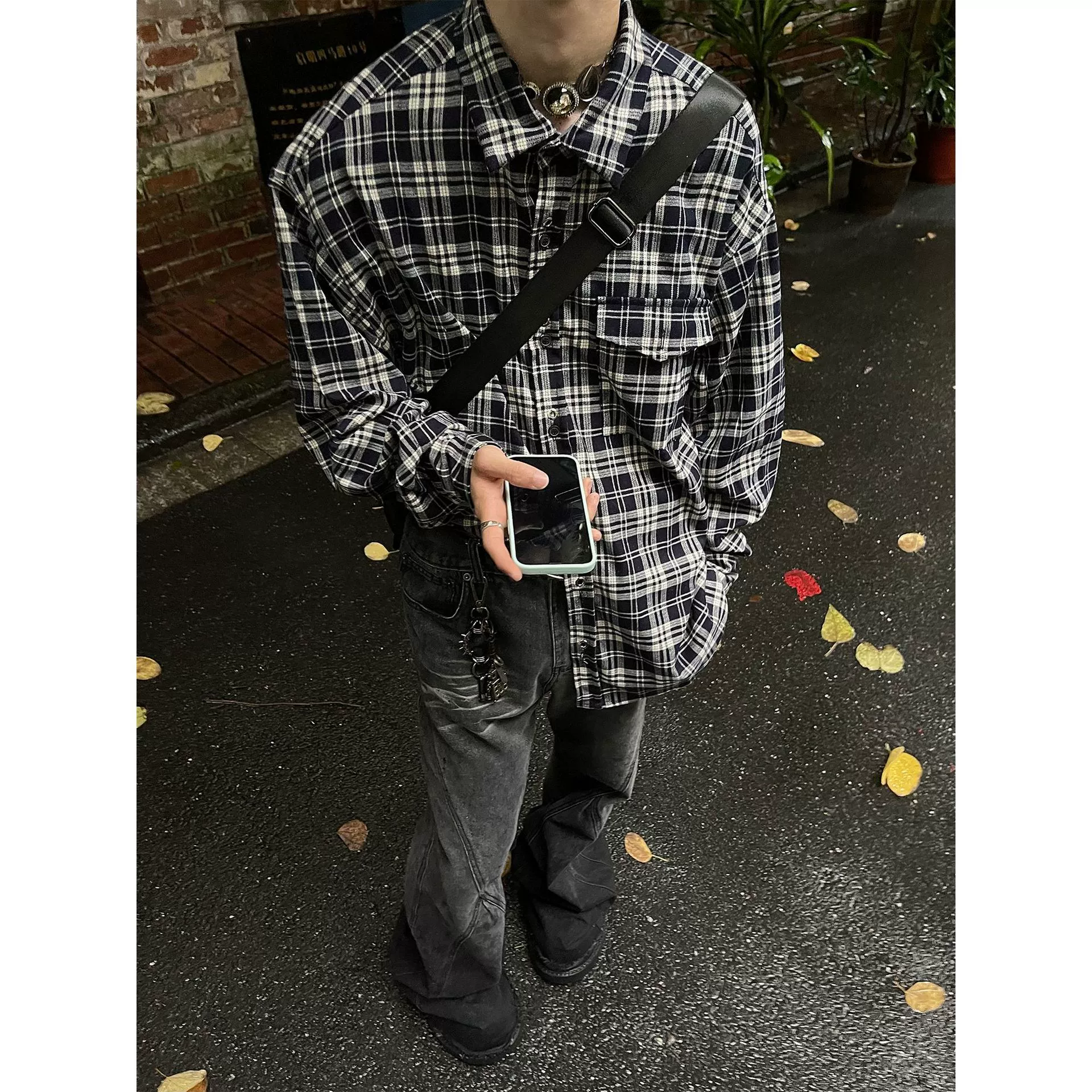 2024 новые черно-белые клетчатые рубашки для мужчин и женщин американский стиль свободный ленивый