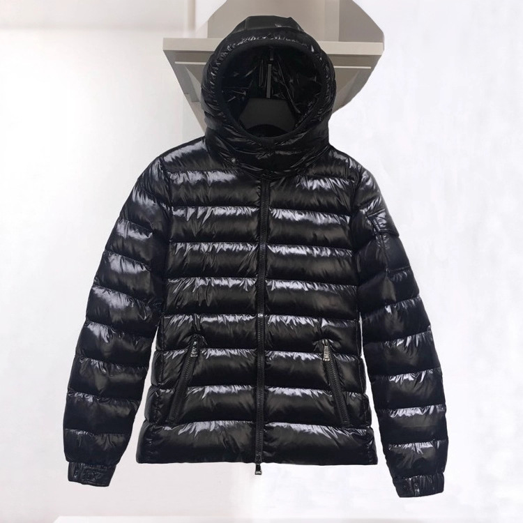 Monjia Faye Wong's New Style, Lightweight Short down Jacket for Women with Pockets and Hood