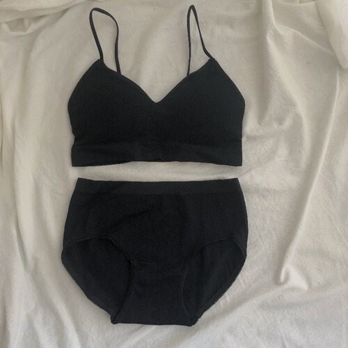 Spring  New Style Beautiful Back Bralette Tank Top Bralette for Girls, Lingerie Set with Underwear and Bustier for Middle School Students