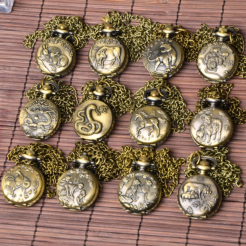 Antique-style pocket watch with twelve zodiac animal motifs, quartz bronze necklace, wholesale, vintage style trendy watch