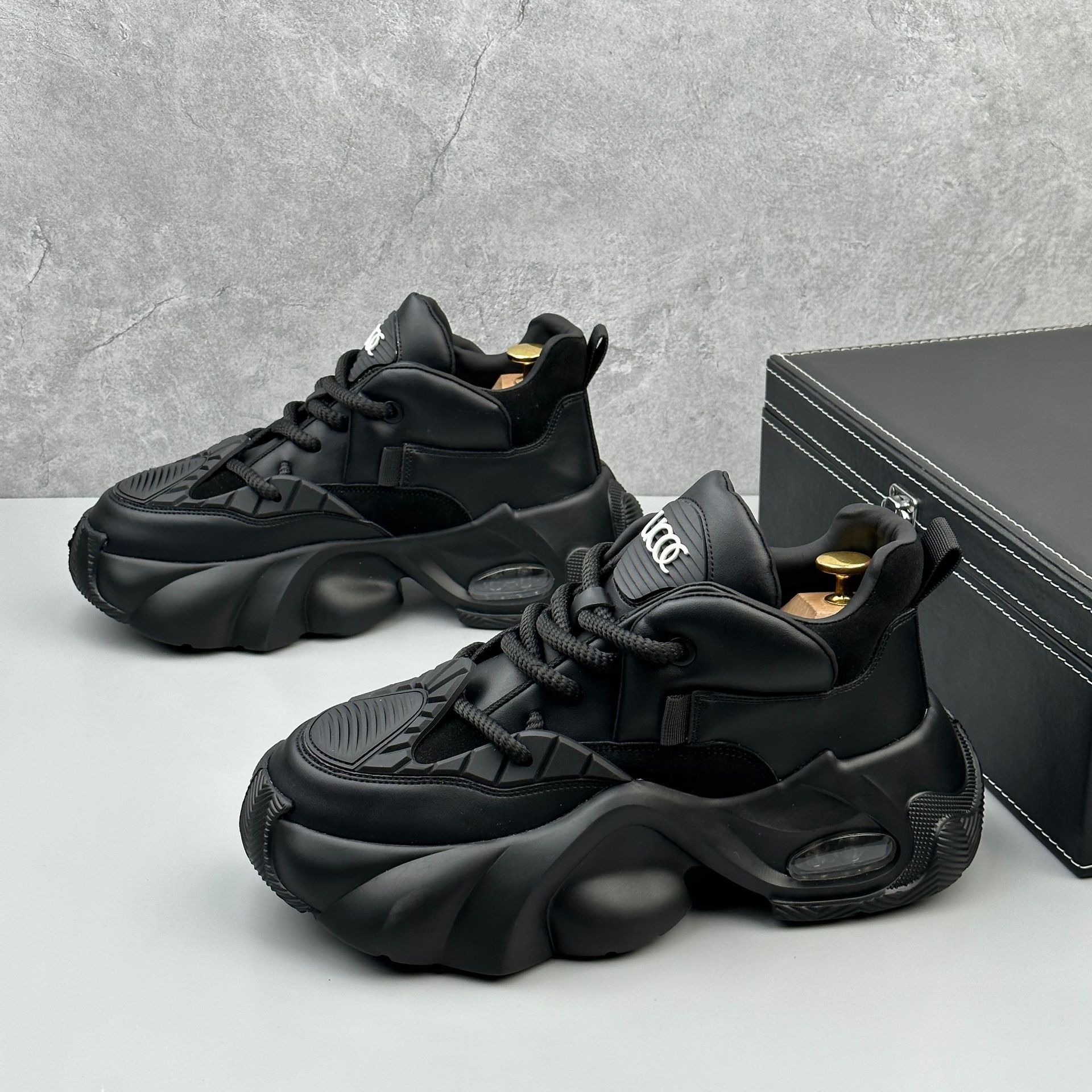 Men's Casual Thick-soled Torre Shoes Spring New Lace-up High-height Shoes Fashionable Low-top Solid Color sneaker