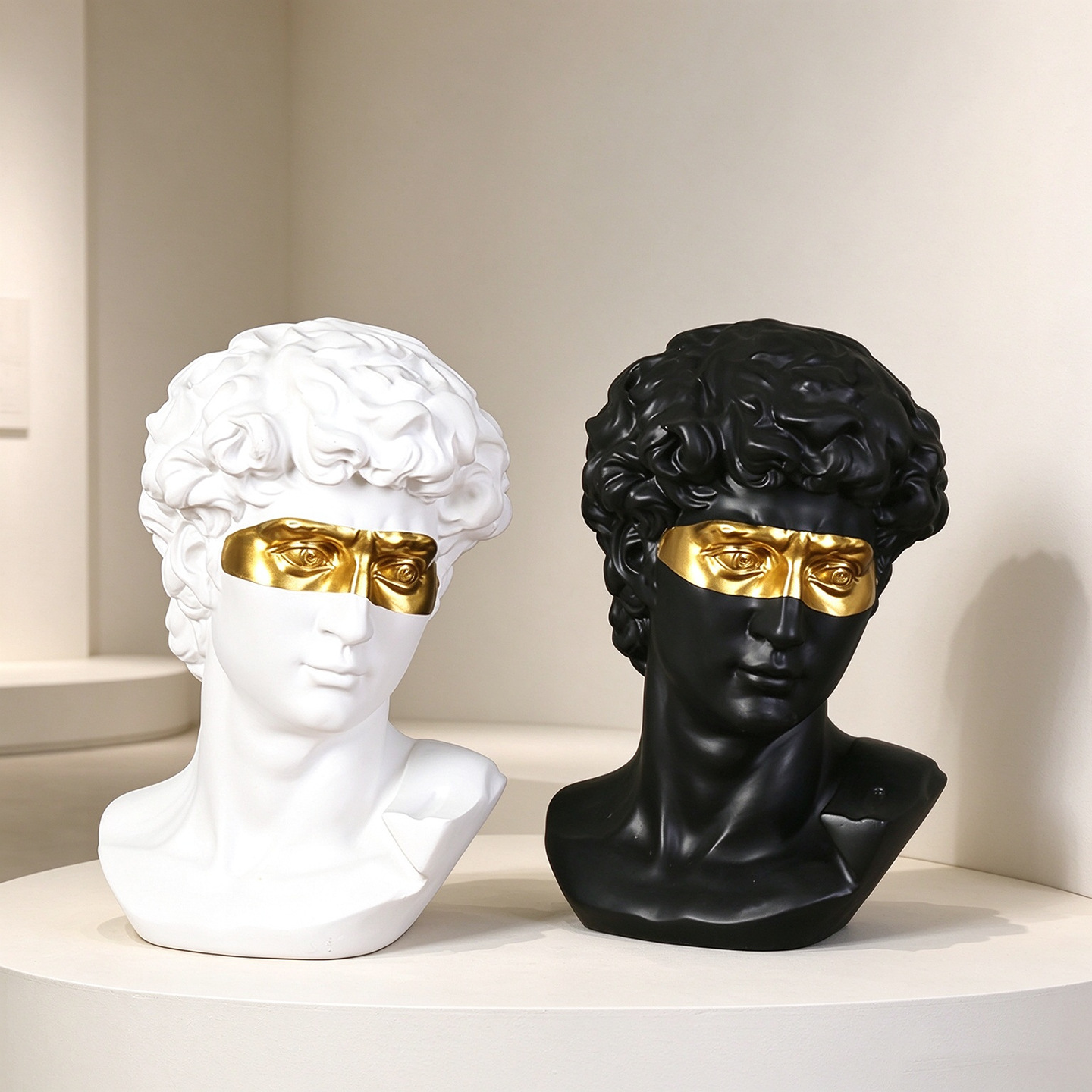 Escultura de David con Ojos Vendados de Resina Decorativa para Decoración del Hogar image 4