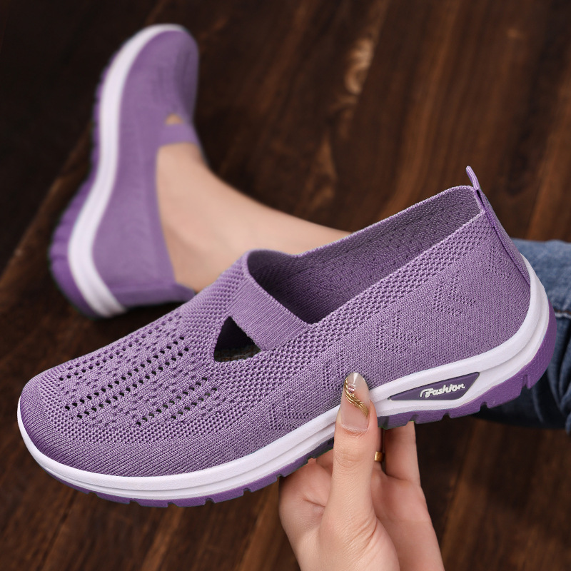Zapatos de mujer verano transfronterizo de gran tamaño transpirable zapatos de tela viejos de Beijing cómodos y ligeros zapatos casuales zapatos de madre de mediana edad y ancianos al por mayor
