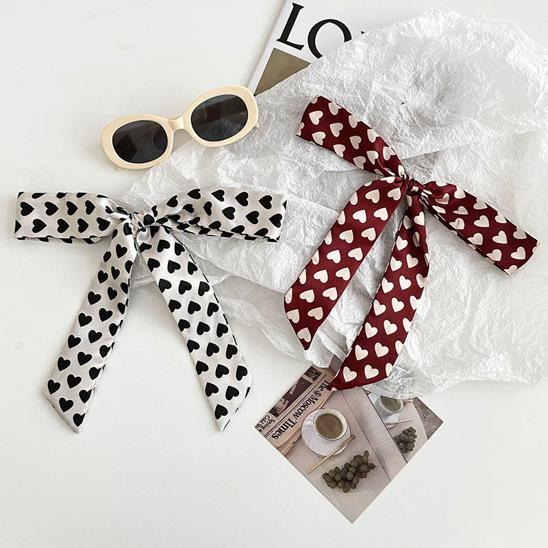 Pañuelo de seda largo, sentido de alta calidad, nuevo estilo, amor salvaje, bufanda pequeña, pañuelo para el cabello, cinturón para el cabello atado, cinturón decorativo con serpentina