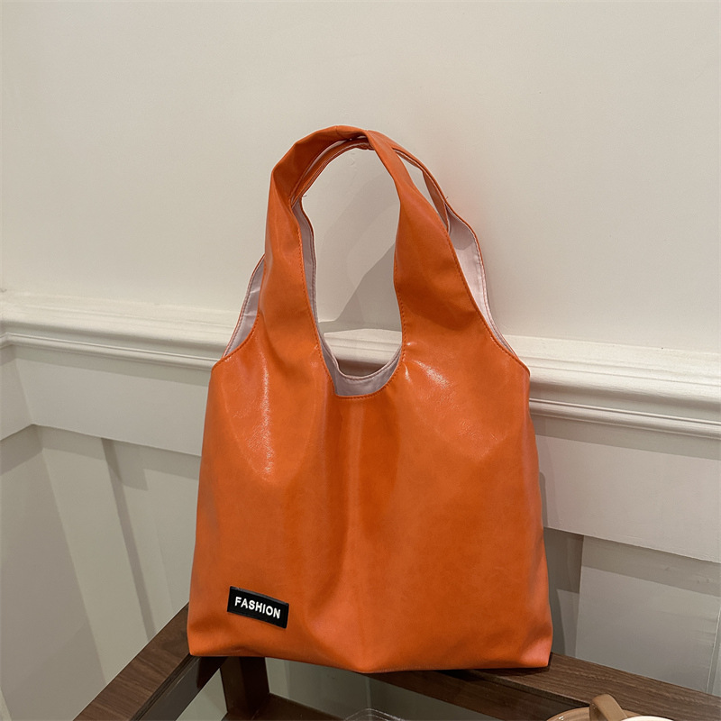 korean style large capacity idle style shoulder bag 2024 niche soft pu portable tote bag fashion soft bed bag for women