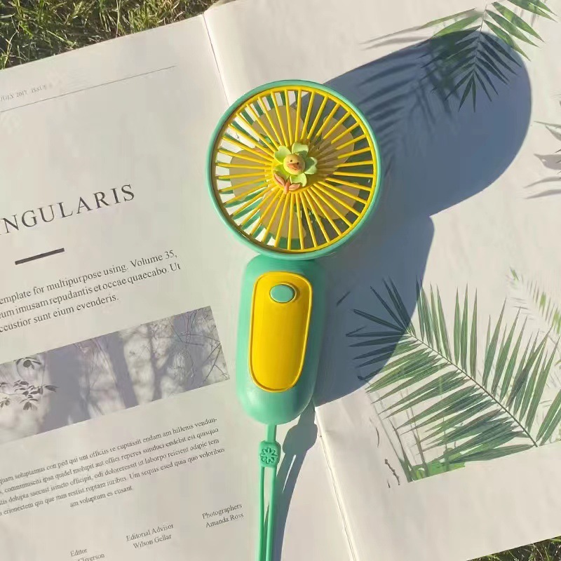 Nuevo ventilador de fruta flor pequeño ventilador de verano fresco portátil mini ventilador USB ventilador de almacenamiento