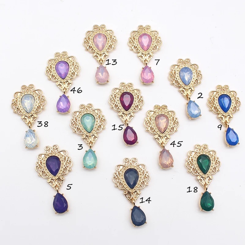 Metal pendant drop-shaped