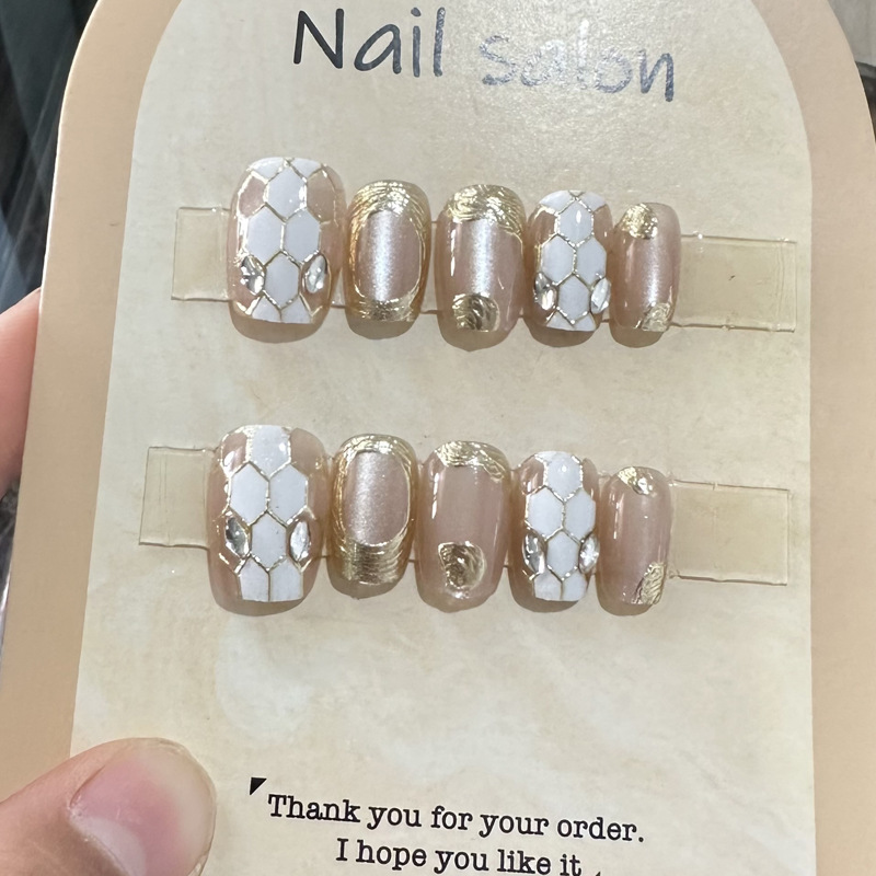 New Spring Accessible Luxury Orange Snake Pattern Wearable Manicure Patch Gilt Line Cat Eye Fake Nail Patch 3025 New Spring Accessible Luxury Orange Snake Pattern Wearable Manicure Patch Gilt Line Cat Eye Fake Nail Patch 3025