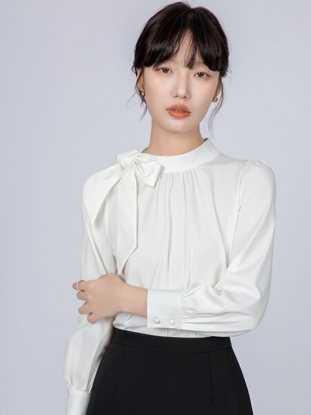 Spring professional shirt with bow