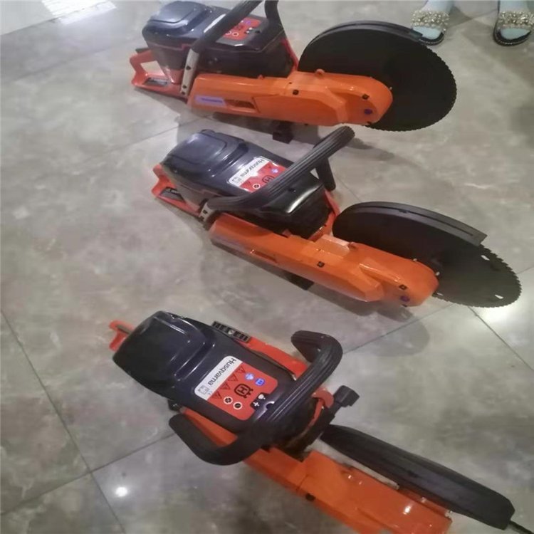 CDC2530电动手拿式双轮异向切割锯 手提式汽油切割机