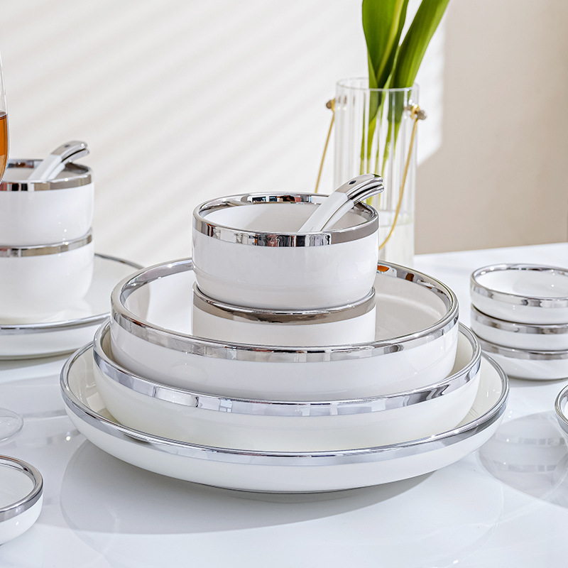 Simple luz Borde de plata de lujo vajilla de cerámica hogar tazón de arroz plato ins viento neto rojo tazón de fuente combinación traje