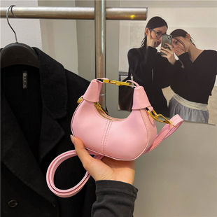 Small handheld fashionable universal shoulder bag, trend of season, chain bag, french style