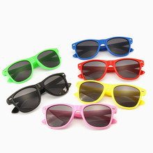 FDA跨境米钉太阳镜可印刷Logo促销礼品眼镜街拍派对墨镜glasses